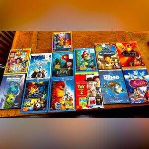 🌟Lot of 13 Disney & Pixar DVDs & Blu-Ray Excellent condition ✨